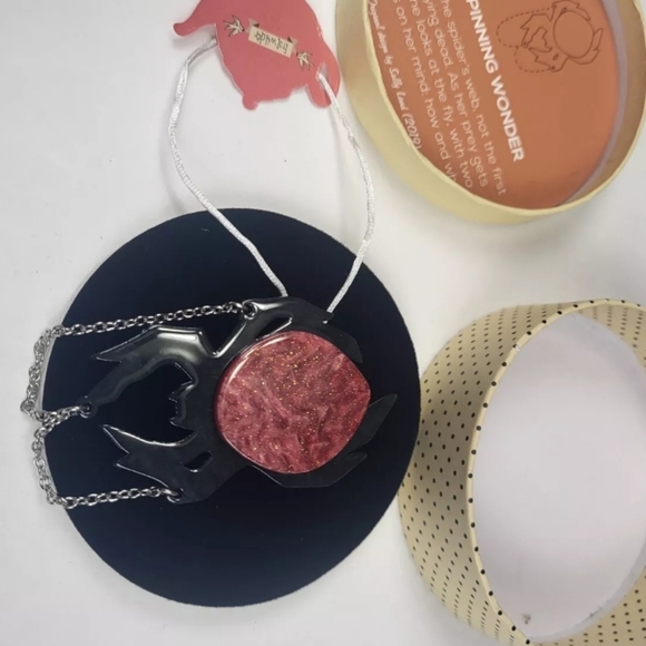 Web Spinning Wonder Erstwilder - Picture 6 of 7